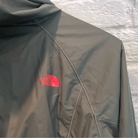 The North Face Women’s Medium Grey & Pink Sanctuary Wind Breaker Jacket - Picture 11 of 12